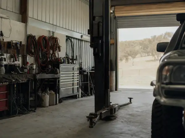 Country mechanical workshop interior, the regional businesses Bathurst insurance brokers protect